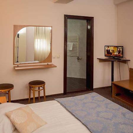 Hotel Reghina Timişoara Extérieur photo