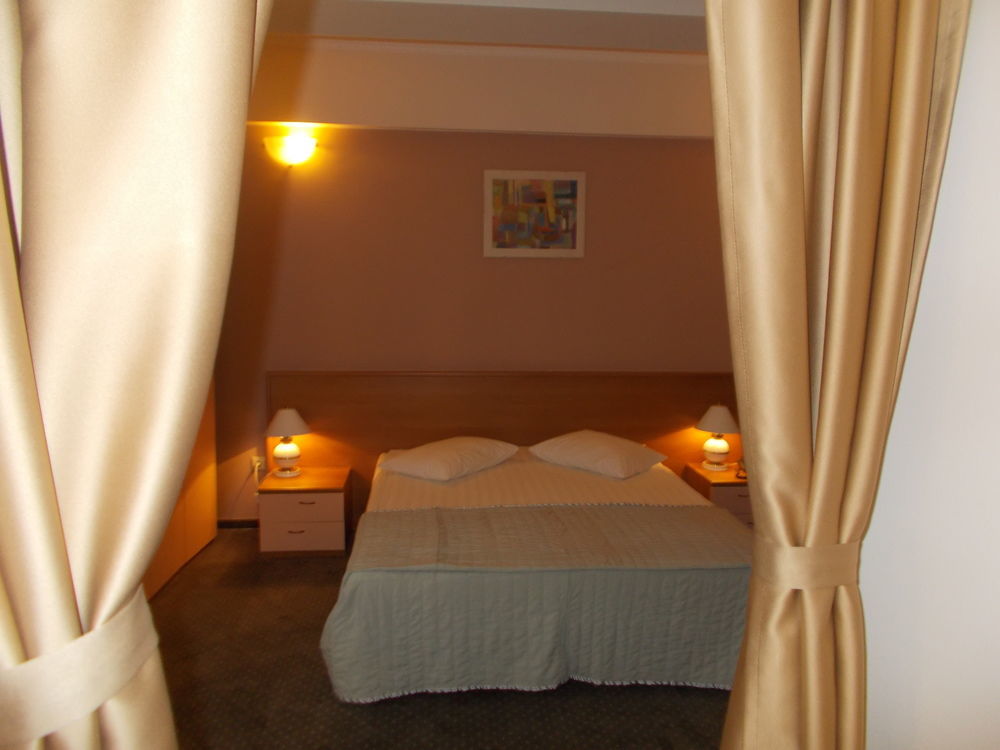 Hotel Reghina Timişoara Extérieur photo