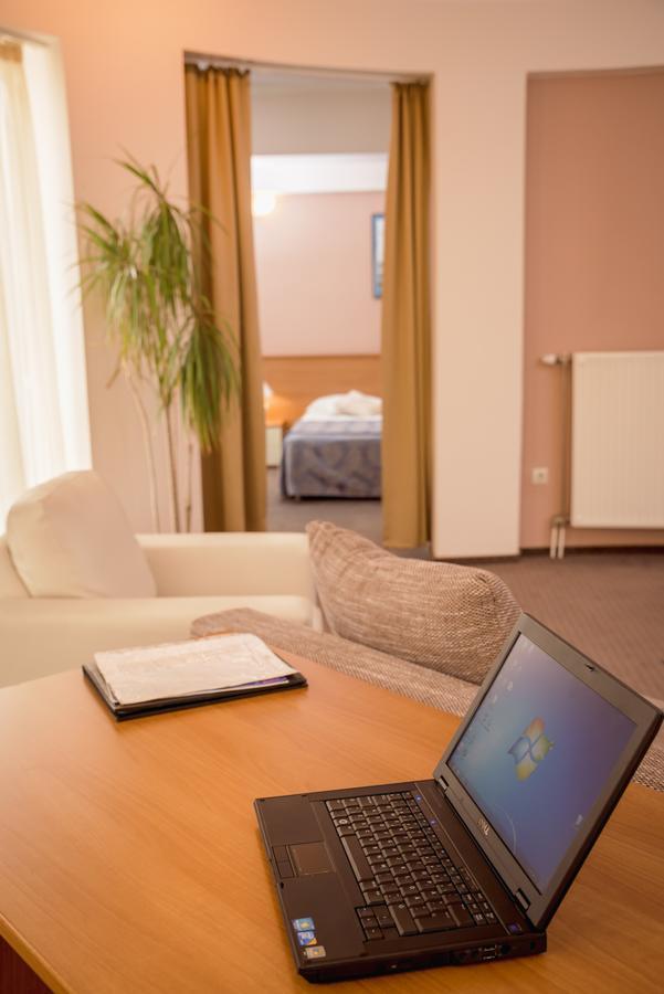 Hotel Reghina Timişoara Extérieur photo