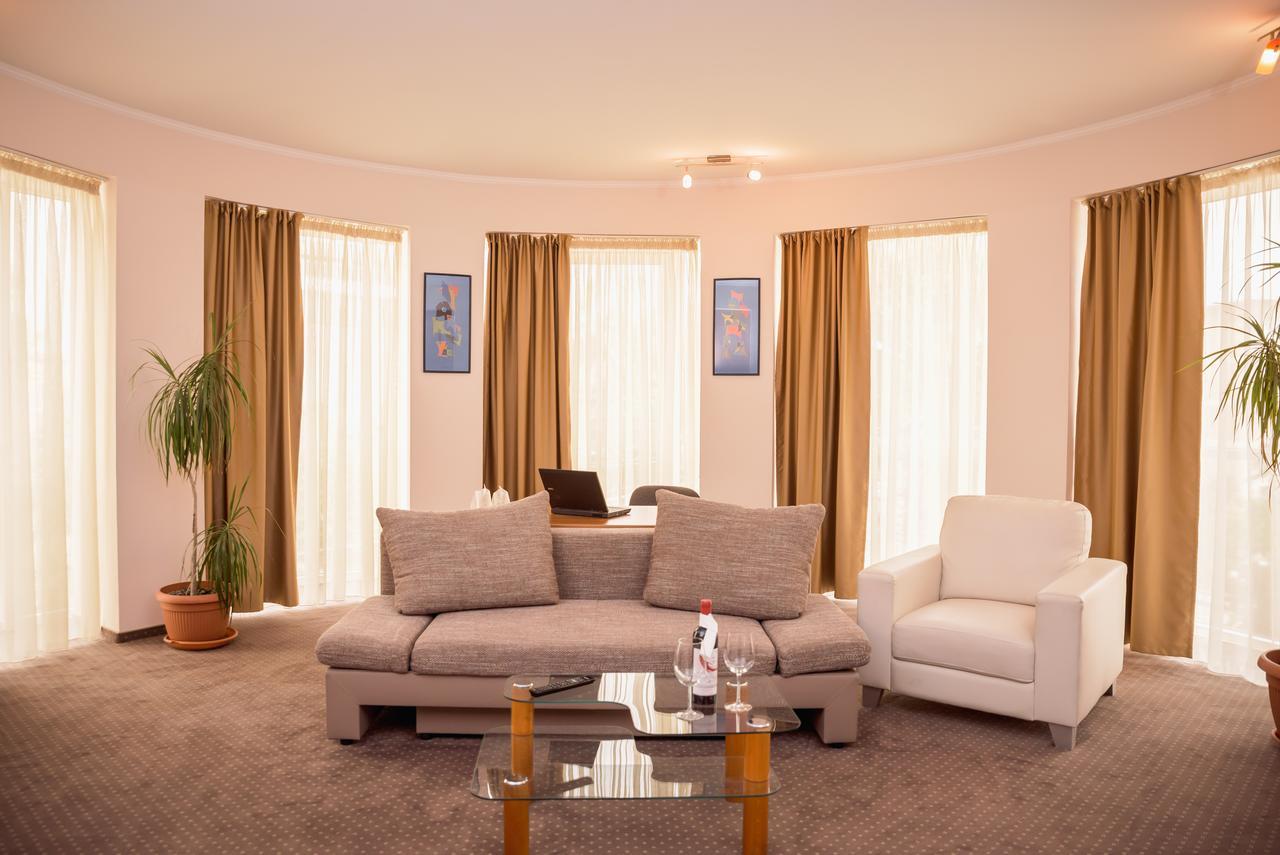 Hotel Reghina Timişoara Extérieur photo