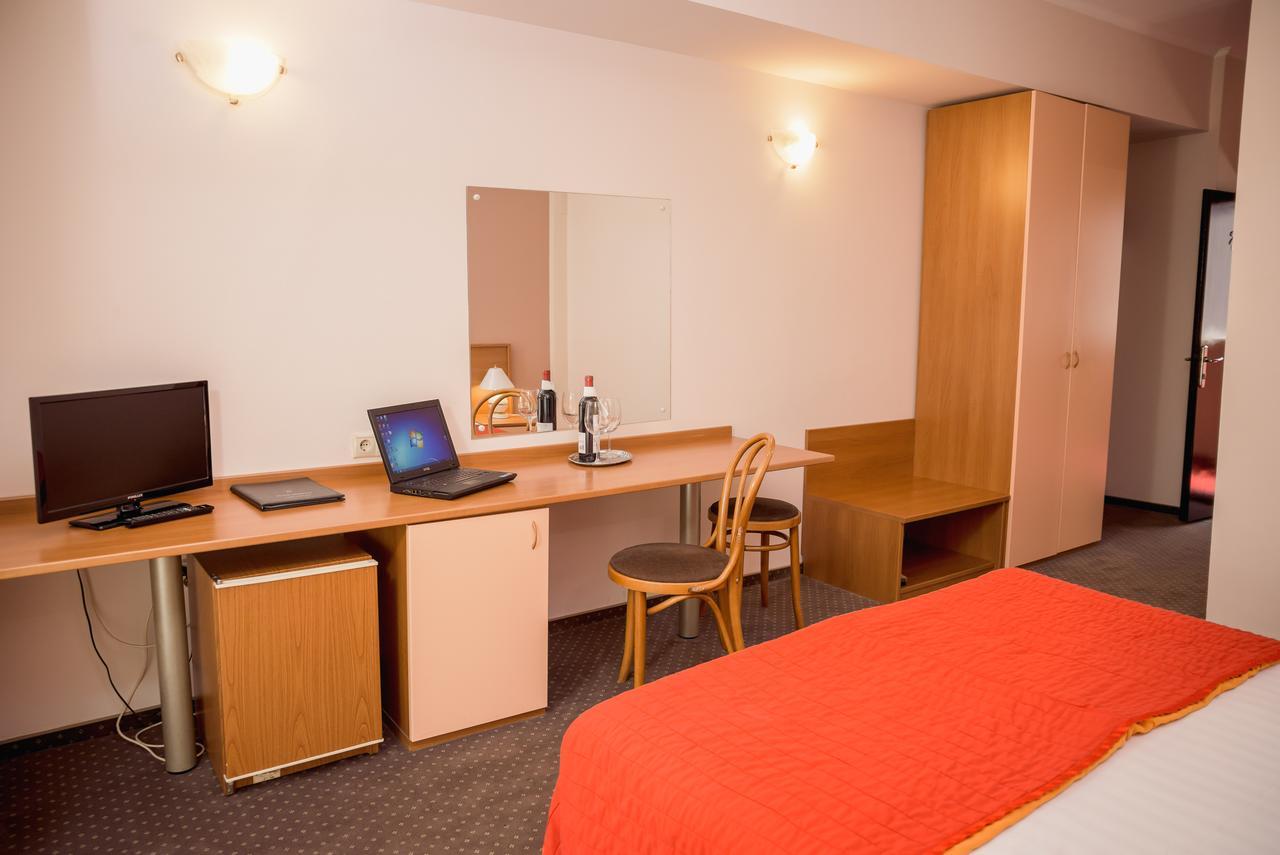 Hotel Reghina Timişoara Extérieur photo