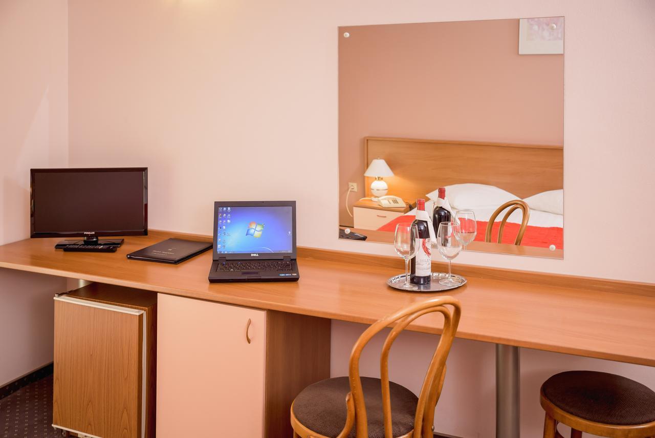 Hotel Reghina Timişoara Extérieur photo